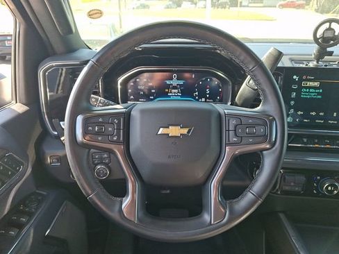Used 2024 Chevrolet Silverado 2500 High Country w/ High Country Premium Package AWD/4WD image 19