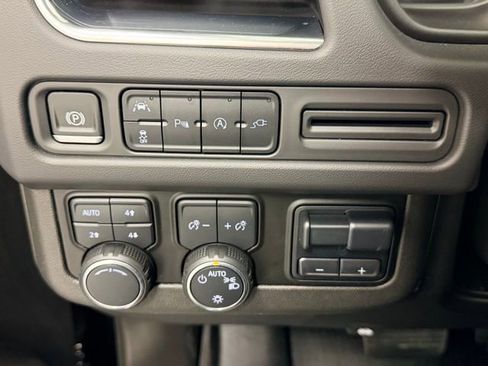 Certified 2021 Chevrolet Tahoe LT w/ LT Signature Package image 17