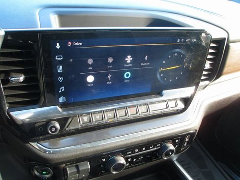 Certified 2025 Chevrolet Silverado 3500 High Country w/ Technology Package image 32