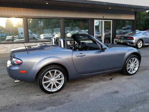 Used 2008 MAZDA MX-5 Miata Grand Touring w/ Premium Pkg image 60