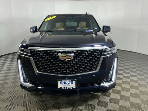 Used 2022 Cadillac Escalade Premium Luxury image 3