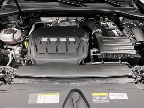 Used 2023 Audi Q3 2.0T Premium w/ Convenience Package image 29