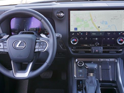 Used 2025 Lexus GX 550 GX 550 Premium+ w/ Accessory Package (2T) image 30