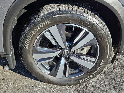 Certified 2023 Nissan Rogue SL w/ SL Premium Package image 8