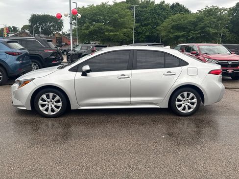 Used 2024 Toyota Corolla LE FWD image 4