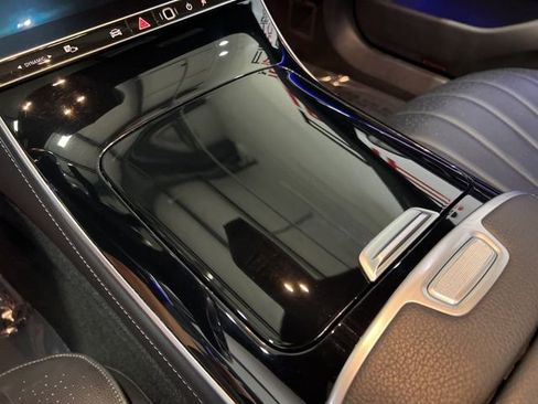 Used 2022 Mercedes-Benz S 500 4MATIC w/ AMG Line Package image 24