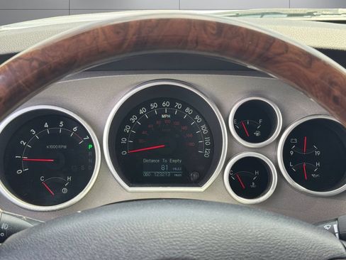 Used 2010 Toyota Tundra Limited AWD/4WD image 14