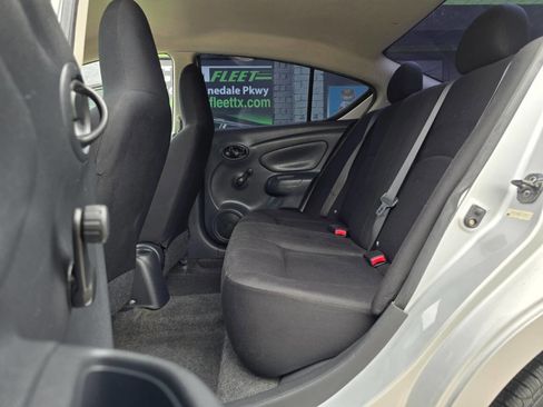 Used 2014 Nissan Versa S Plus image 18