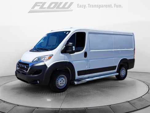 Used 2025 RAM ProMaster 2500 w/ U-Haul Equipment Group FWD image 4