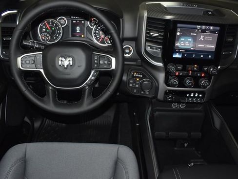 New 2026 RAM 1500 4x4 Crew Cab image 13