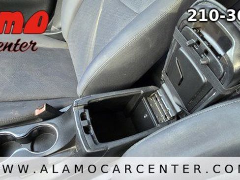 Used 2013 Chrysler 200 Touring image 38