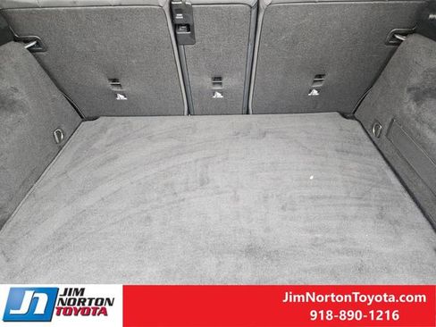 Used 2024 Mercedes-Benz GLA 250 4MATIC image 33