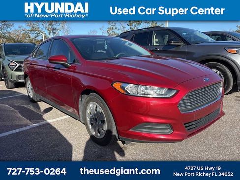 Used 2013 Ford Fusion S image 4
