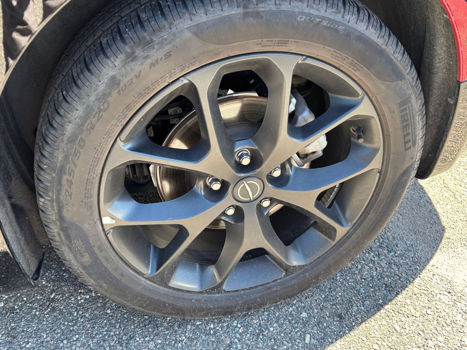 Used 2025 Chrysler Pacifica Limited FWD image 34