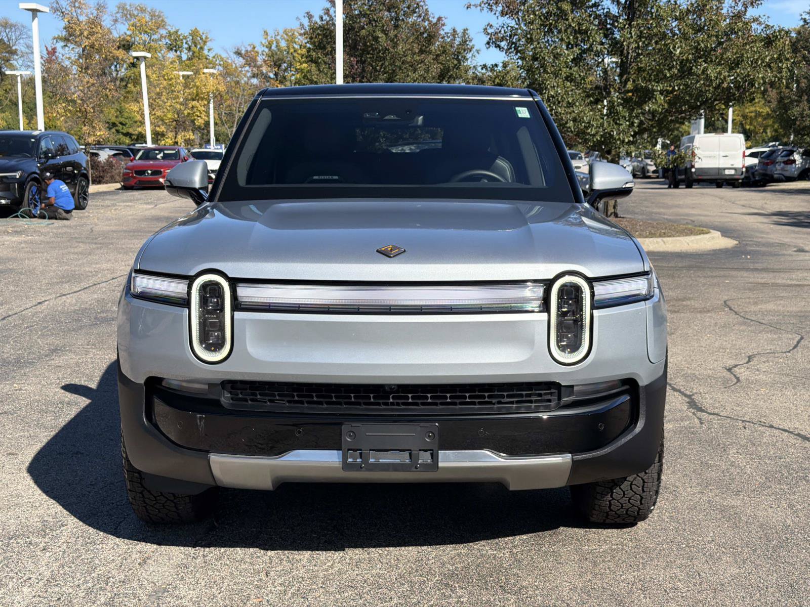 Used 2026 Rivian R1S Adventure Dual AWD/4WD image 2