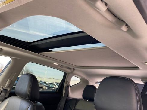 Used 2023 Nissan Murano Platinum image 15