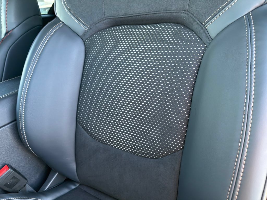 New 2026 Ford Bronco Raptor w/ Interior Carbon Fiber Pack AWD/4WD image 40