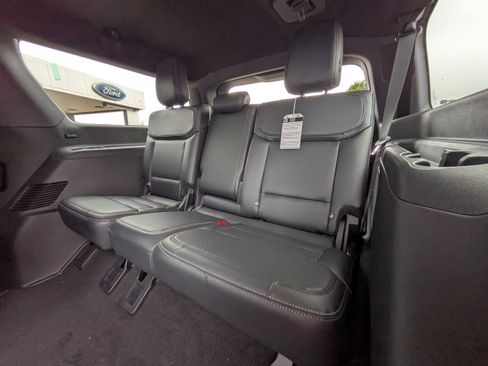 New 2025 Ford Expedition Max Platinum w/ Stealth Performance Package image 16