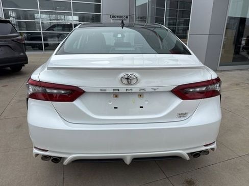 Used 2022 Toyota Camry XSE image 6
