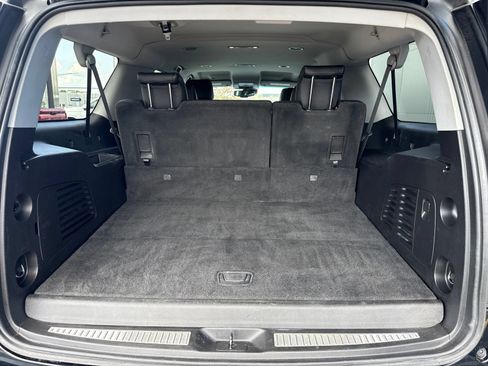 Used 2018 Chevrolet Suburban LT AWD/4WD image 14