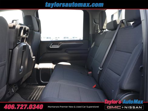 Used 2025 Chevrolet Silverado 2500 LT w/ Convenience Package image 8