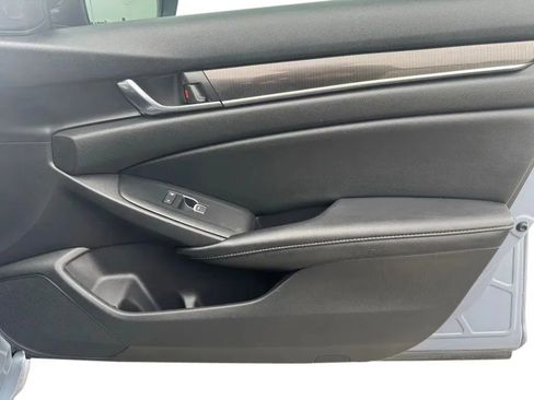 Used 2022 Honda Accord Sport image 15