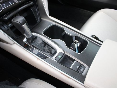 Used 2020 Honda Accord LX image 22
