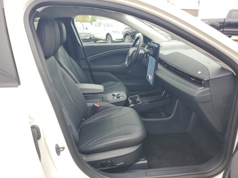 Used 2024 Ford Mustang Mach-E Premium AWD/4WD image 9