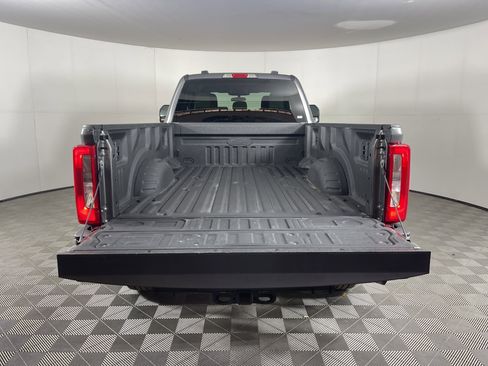 Used 2025 Ford F350 XLT w/ FX4 Off-Road Package image 7