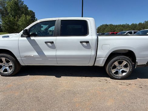 New 2026 RAM 1500 Tradesman AWD/4WD image 11