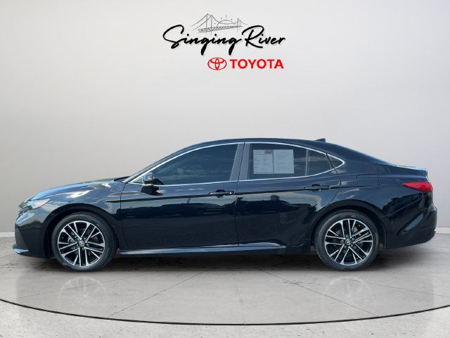 Used 2026 Toyota Camry XLE FWD image 4
