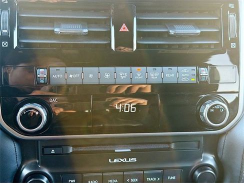 Used 2023 Lexus GX 460 Premium image 36