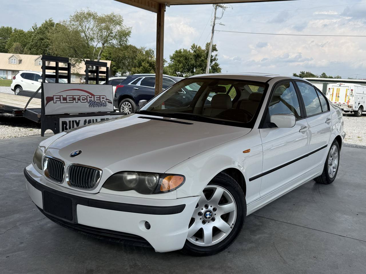 Used 2003 BMW 325i Sedan RWD image 4