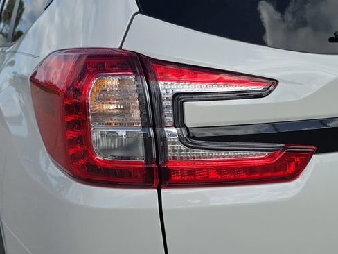 Used 2025 Subaru Ascent Bronze Edition w/ Onyx Package image 7