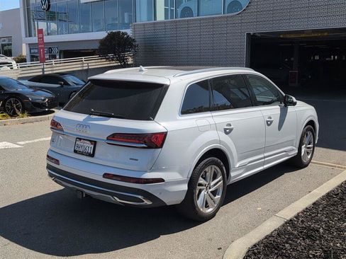 Used 2023 Audi Q7 2.0T Premium Plus w/ Premium Plus Package AWD/4WD image 5