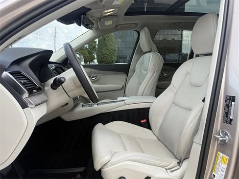 Certified 2023 Volvo XC90 B6 Ultimate w/ Protection Package Premier image 13