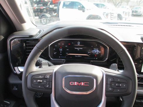 New 2026 GMC Sierra 1500 SLT w/ SLT Premium Package image 18