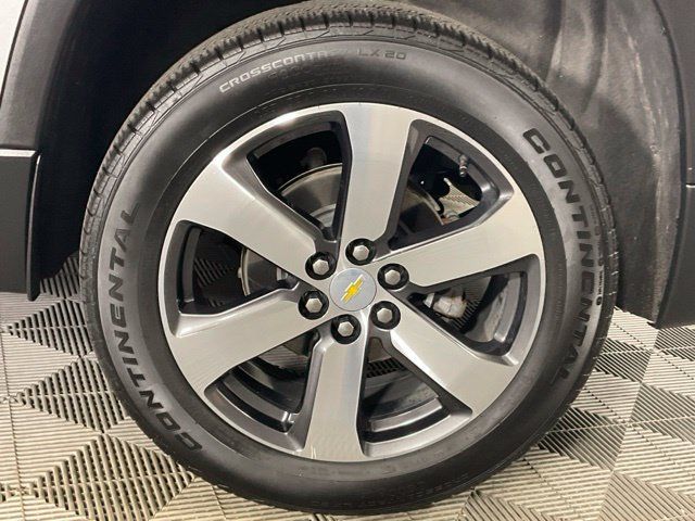 Used 2023 Chevrolet Traverse LT w/ LT Premium Package AWD/4WD image 43