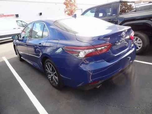 Used 2024 Toyota Camry XLE image 6