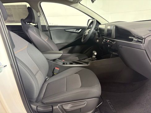 New 2026 Kia Niro LX image 13
