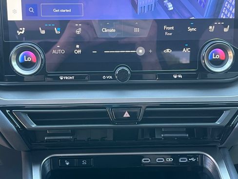 Used 2026 Lexus TX 500h AWD w/ Technology Package image 22