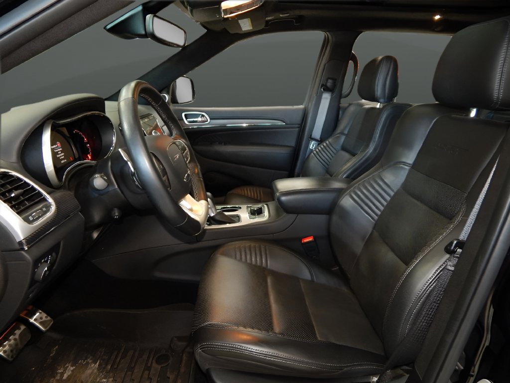 Used 2021 Jeep Grand Cherokee SRT AWD/4WD image 12
