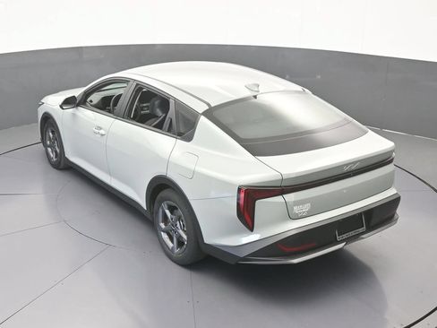 Used 2025 Kia K4 FWD image 46