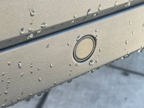 Used 2023 Volkswagen ID.4 Pro image 9