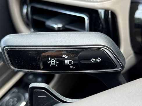 Used 2022 Lincoln Aviator Reserve w/ Elements Package Plus AWD/4WD image 38
