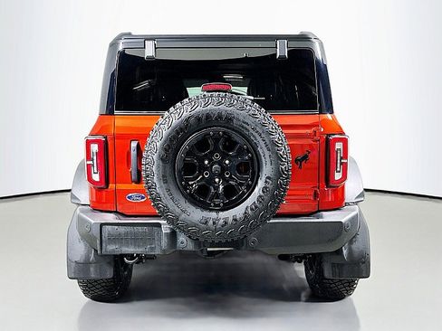 Used 2024 Ford Bronco Wildtrak image 6