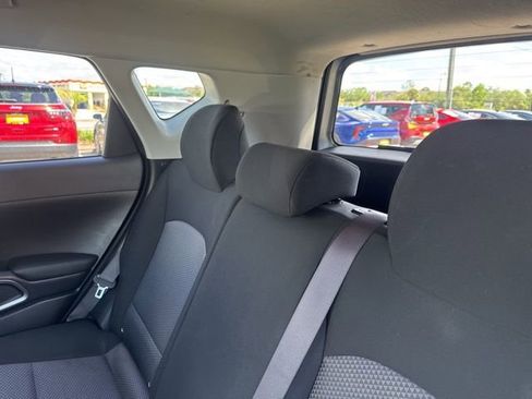Used 2025 Kia Soul LX w/ LX Technology Package FWD image 19