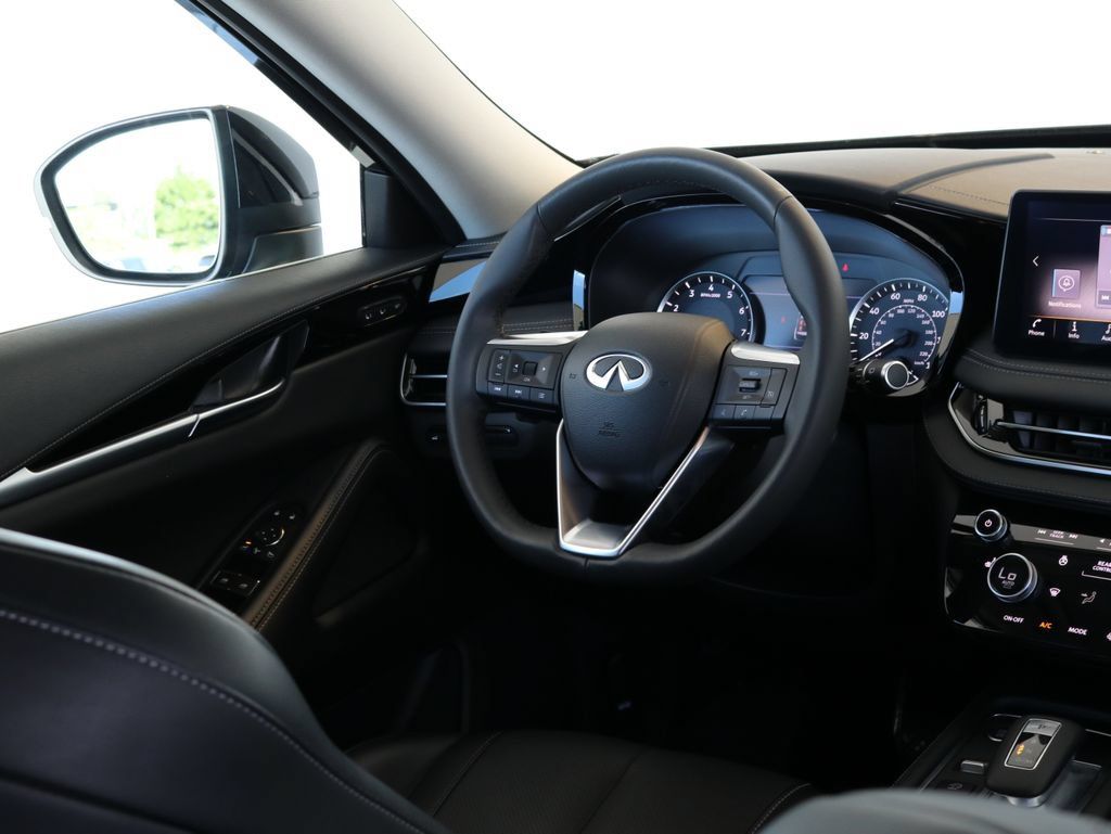 Used 2025 INFINITI QX60 Pure AWD/4WD image 44