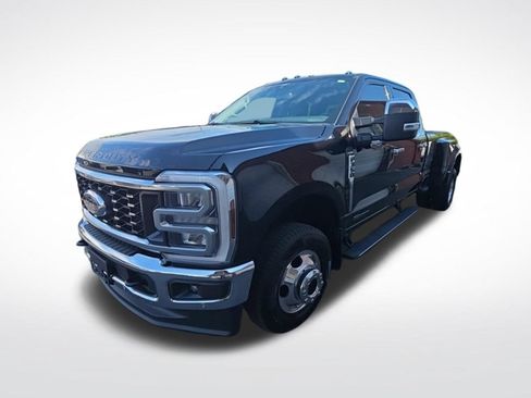 Used 2025 Ford F350 Lariat w/ Lariat Ultimate Package AWD/4WD image 4