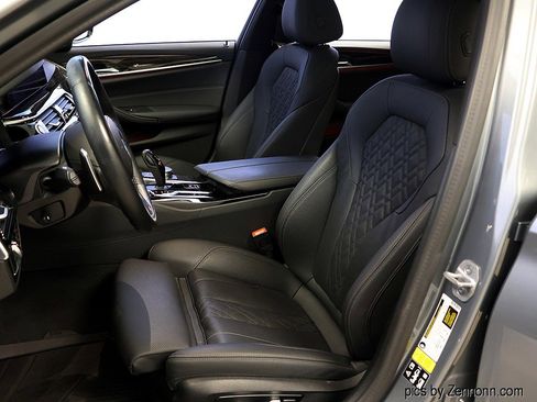 Certified 2023 BMW 540i xDrive w/ M Sport Package image 10